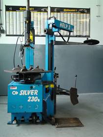Montážní stroj pneu od 10" do 24" palců vč. montáže nízkých profilů, SUV a RUNFLAT pneumatik.